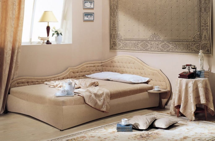 grand pouf à l'intérieur intérieur