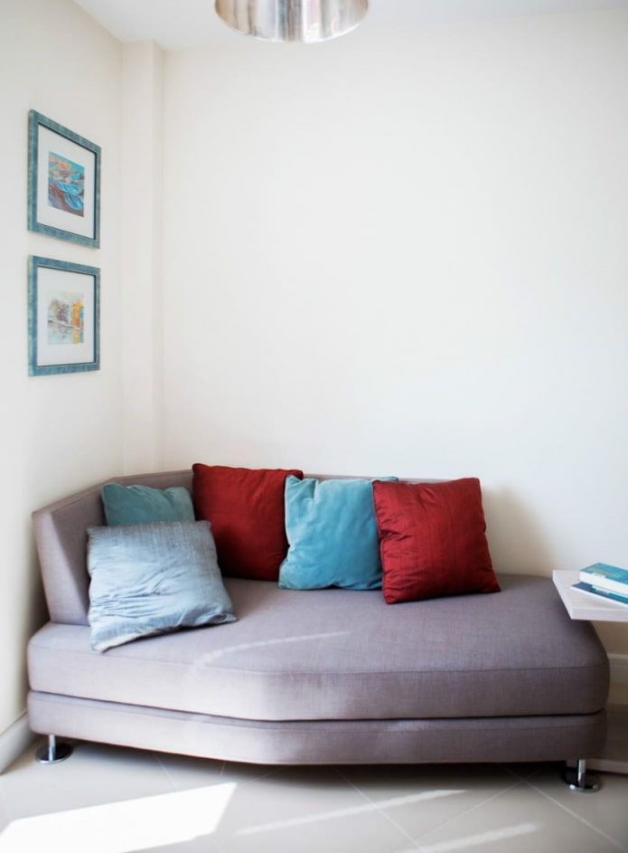 Pouf dans l'intérieur de la cuisine