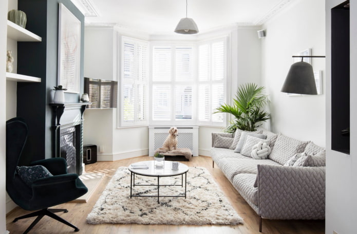 TV dans le coin du salon intérieur