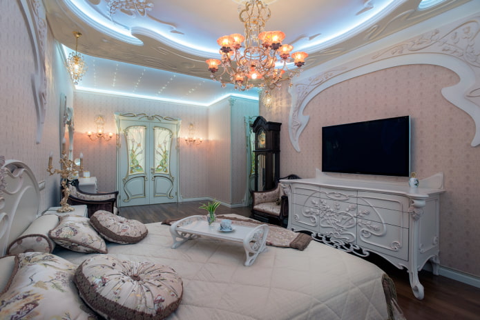 TV dans l'intérieur de la chambre à coucher dans le style Art Nouveau