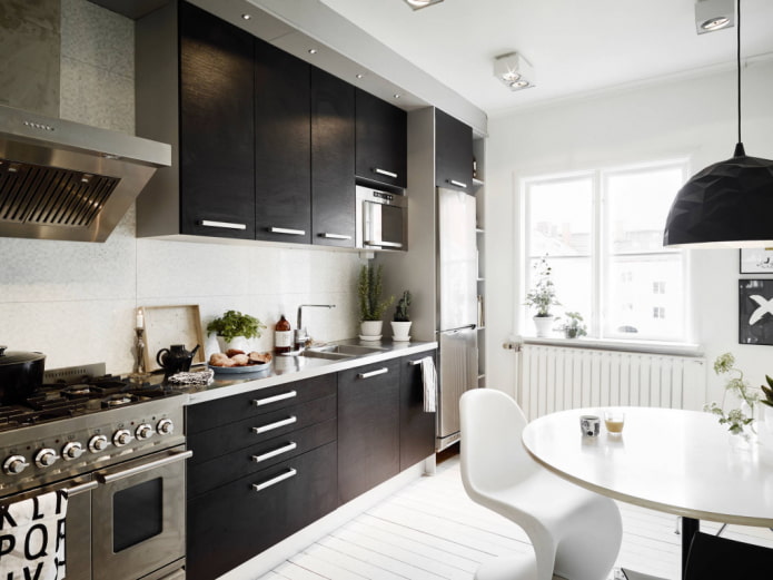 Cuisine sombre de style scandinave