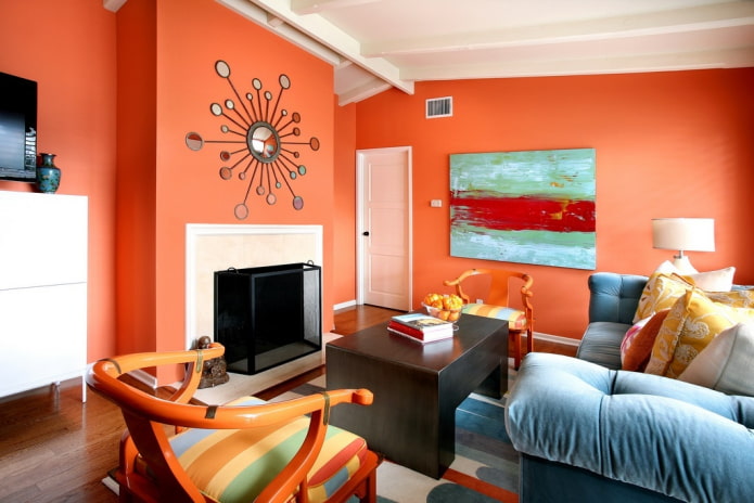 Murs orange dans le salon