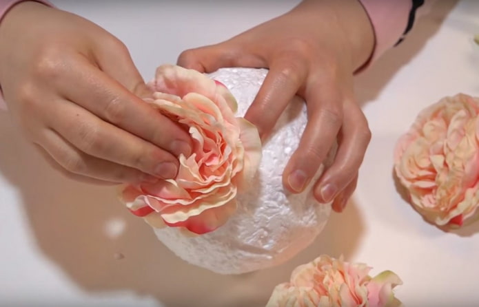 Collage sur les grandes fleurs