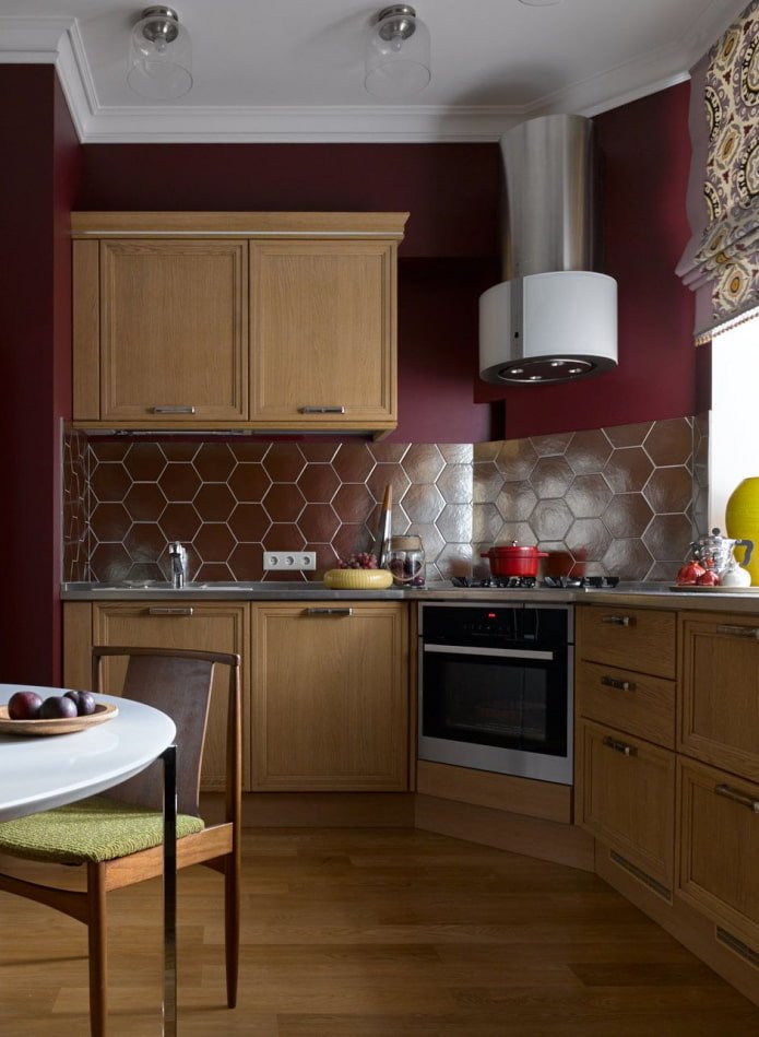 mur Marsala dans la cuisine