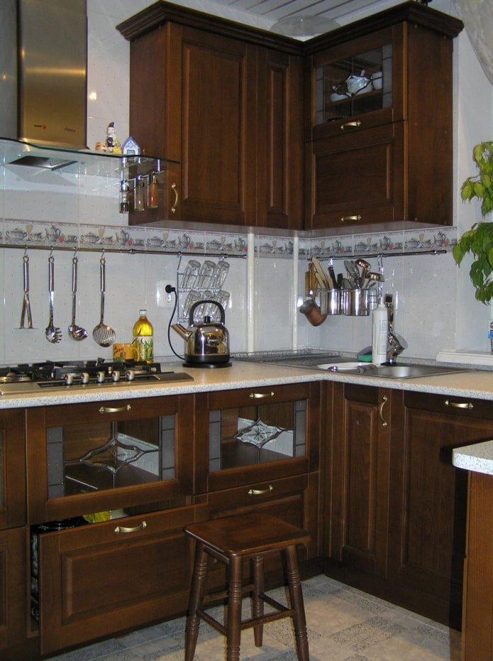 cuisine en bois avec fraisage