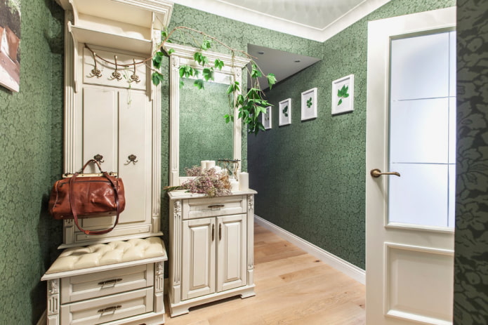 Design de couloir dans des tons sombres