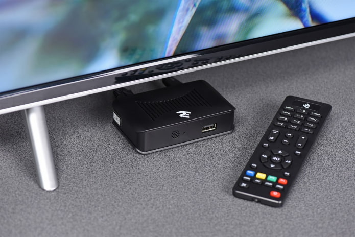 Décodeur TV et télécommande