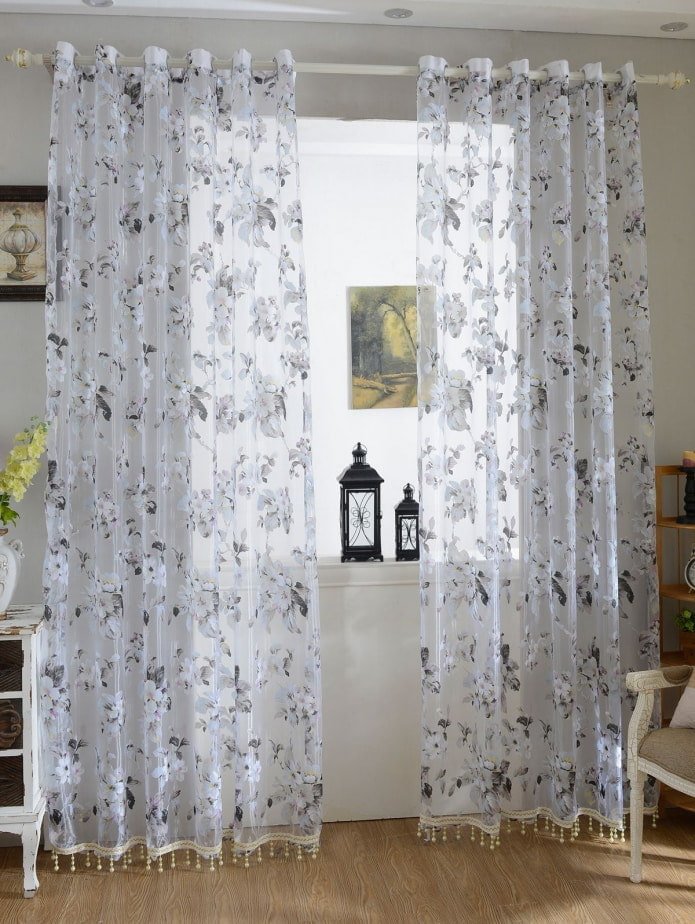 tulle à imprimé floral