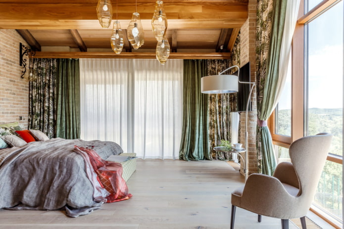 Rideaux et tentures dans une chambre