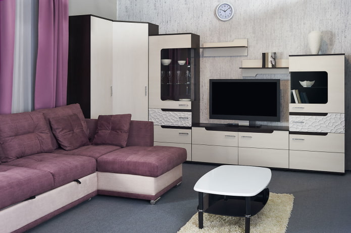 armoire modulaire d'angle dans l'intérieur du salon