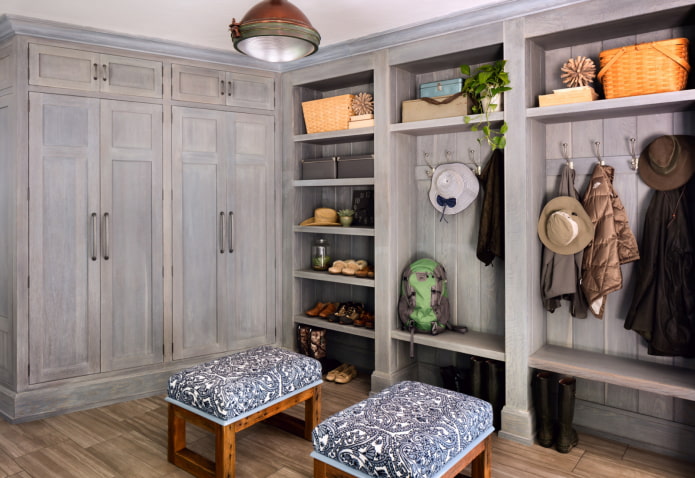 Armoire de style provençal