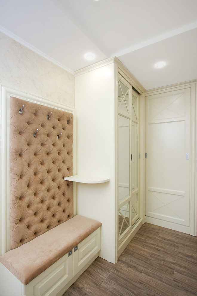 Armoire dans le couloir
