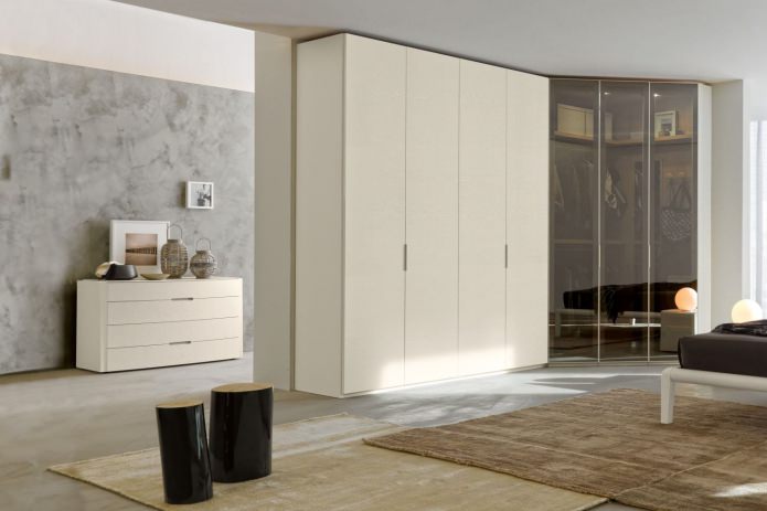 Conception d'une armoire d'angle dans la chambre