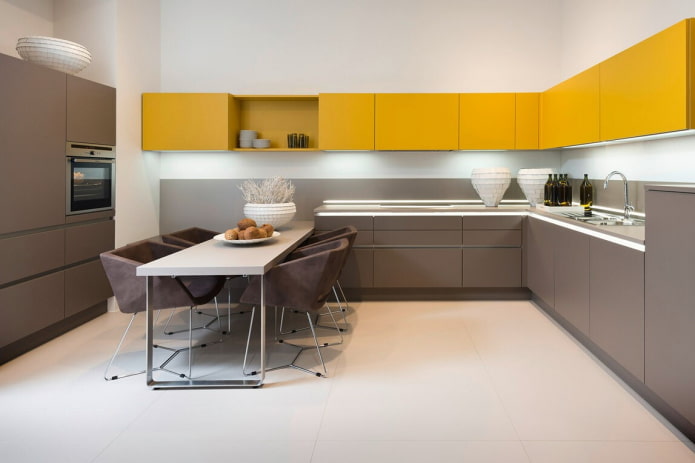 Cuisine spacieuse et minimaliste