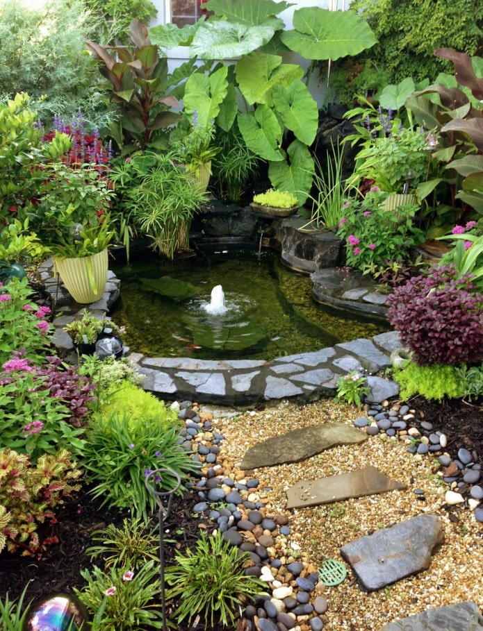 Bassin avec fontaine