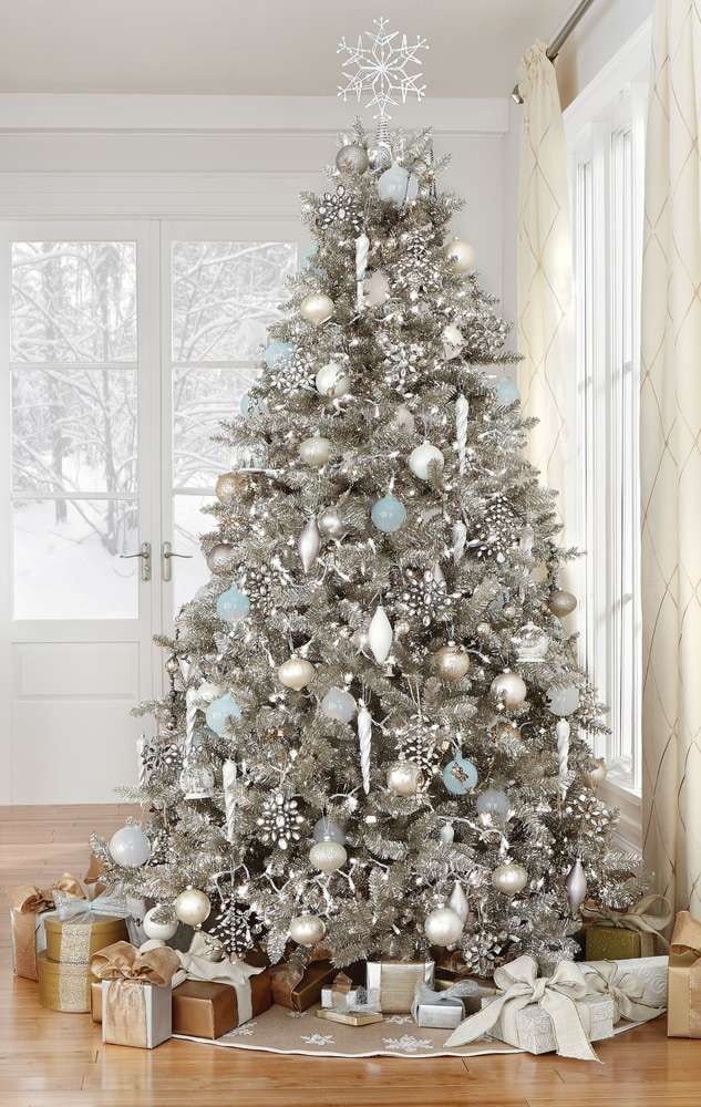 Sapin de Noël argenté