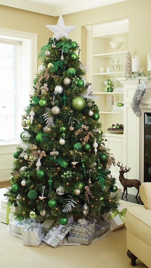 Sapin de Noël vert