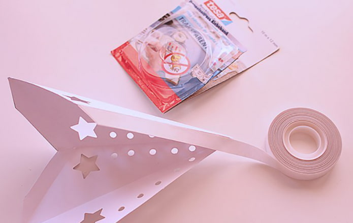 Collage des pièces