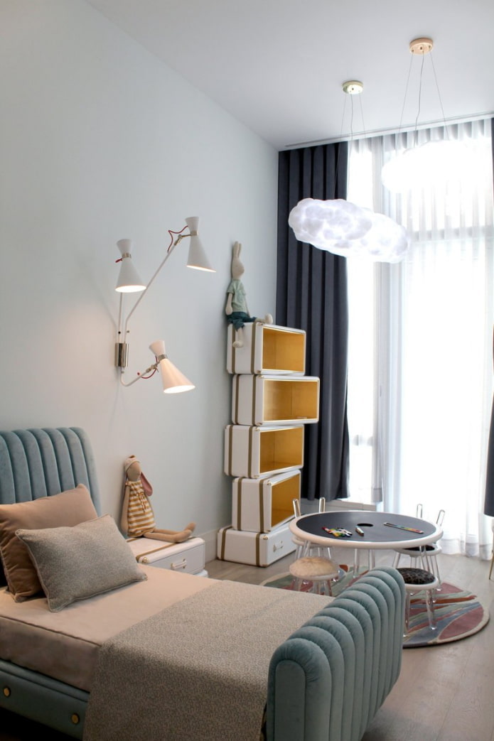 une chambre d'enfant allongée