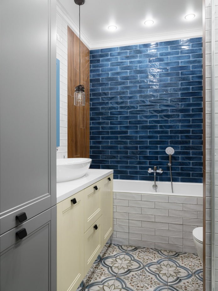 spots above the bathtub