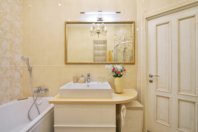 Salle de bain de style classique