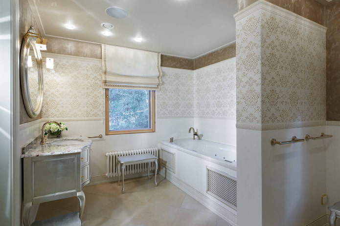 Salle de bain luxueuse avec jacuzzi