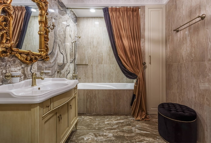 Salle de bain de style classique