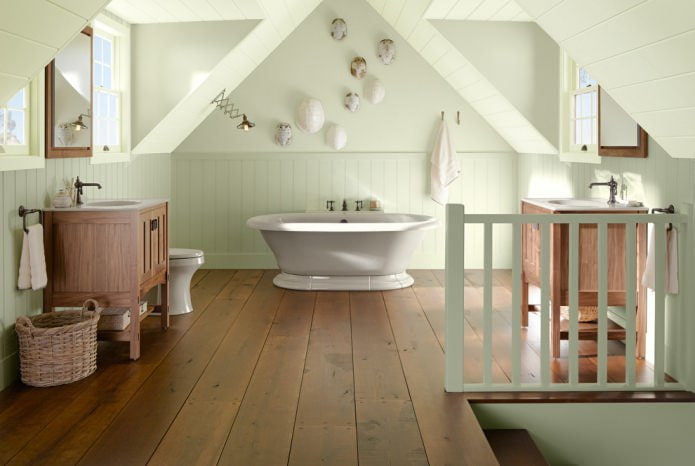 Salle de bain mansardée en croupe