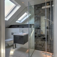 Aménagement de salle de bain sous les combles : finitions, couleur, style, choix de rideaux, 65 photos-7