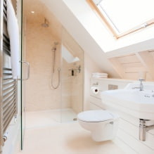 Aménagement de salle de bain sous les combles : finitions, couleur, style, choix de rideaux, 65 photos-10