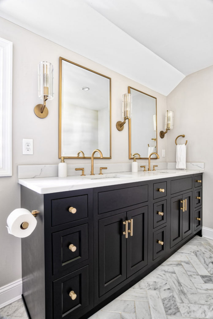 lavabo sur plan de travail en marbre