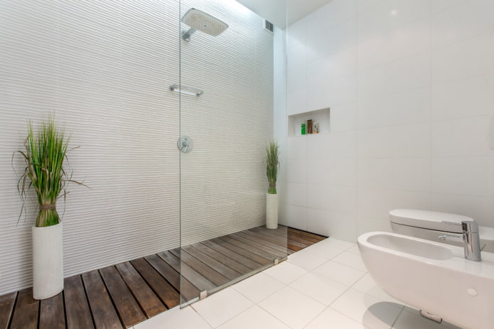 Intérieur de salle de bain de style minimaliste