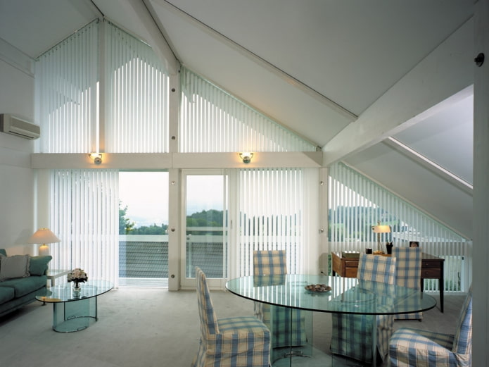 vertical slats on lucarnes