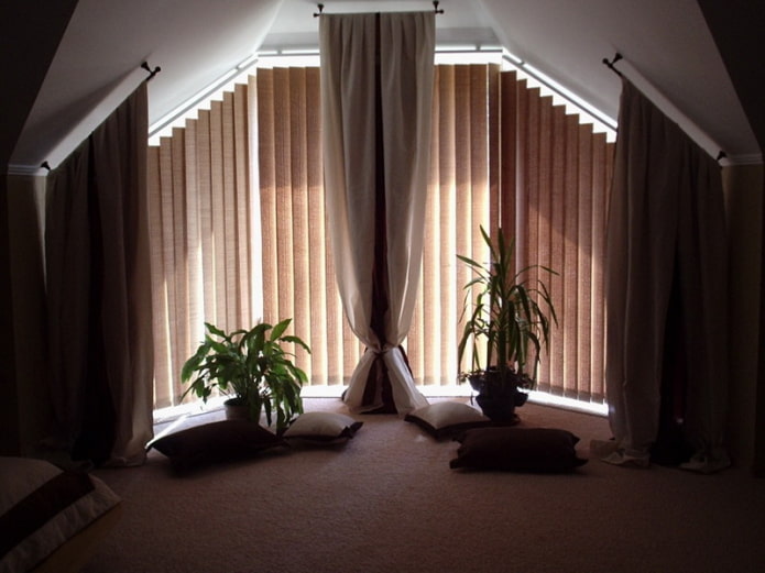 blinds on slope windows