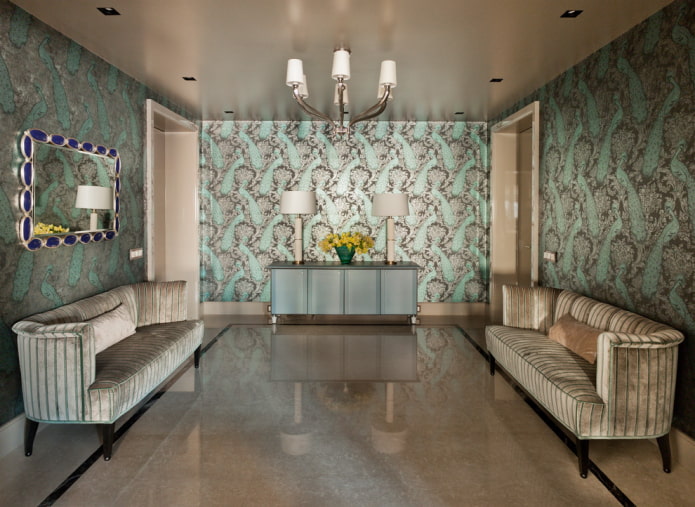 toile satinée à l'intérieur