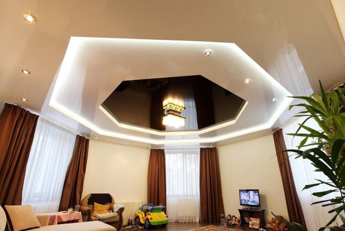 Structure de tension à plusieurs niveaux à l'intérieur