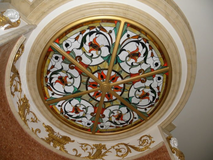 conception de vitrail rond