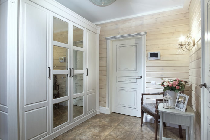Modèle de porte d'entrée de style provençal