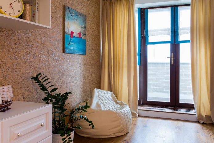 Revêtement en liège dans la chambre d'enfant