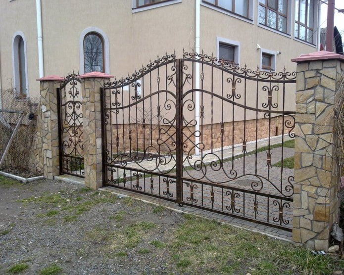 transparent forged portals