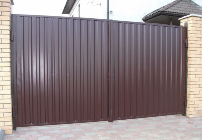 corrugated sheet gates