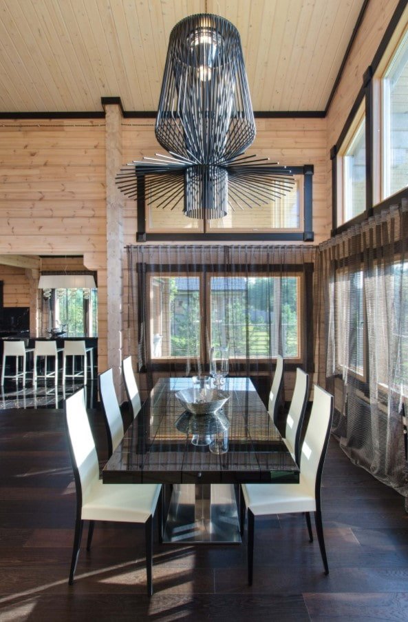 lustre pour une maison avec de hauts plafonds