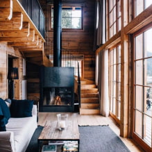 Deuxième lumière à l'intérieur d'une maison privée-3