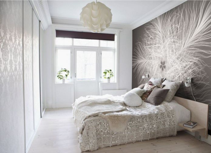 Décoration de chambre avec papier peint photo gris