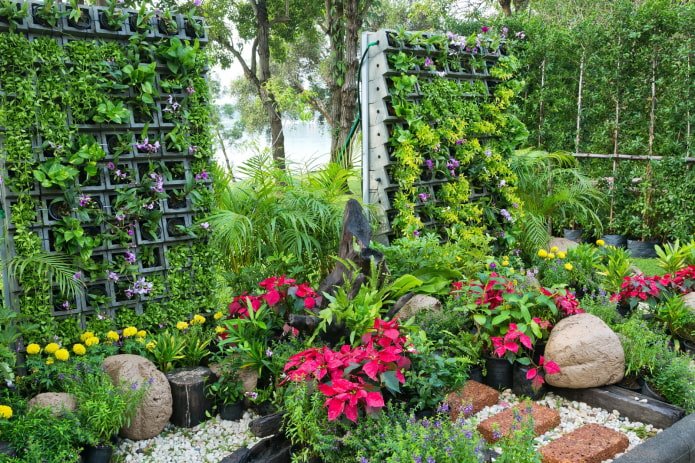 parterre de fleurs vertical en blocs