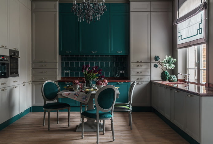 conception de cuisine dans les tons gris-vert