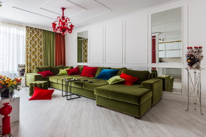 Canapé couleur marais à l'intérieur