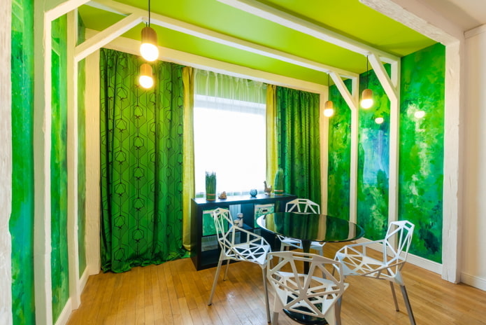 Revêtement de plafond vert avec poutres