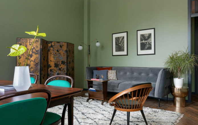 intérieur moderne avec murs colorés