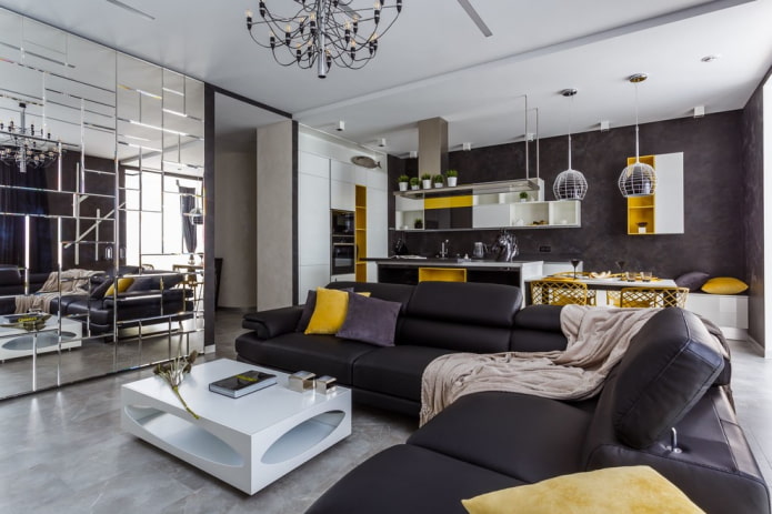 Miroir dans le hall de style moderne